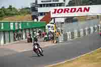 Vintage-motorcycle-club;eventdigitalimages;mallory-park;mallory-park-trackday-photographs;no-limits-trackdays;peter-wileman-photography;trackday-digital-images;trackday-photos;vmcc-festival-1000-bikes-photographs